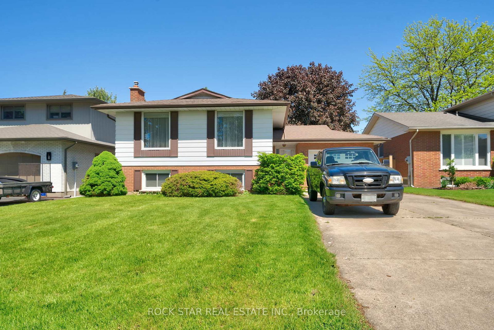 13-meadowbrook-crescent-st-catharines-ontario-x12402000