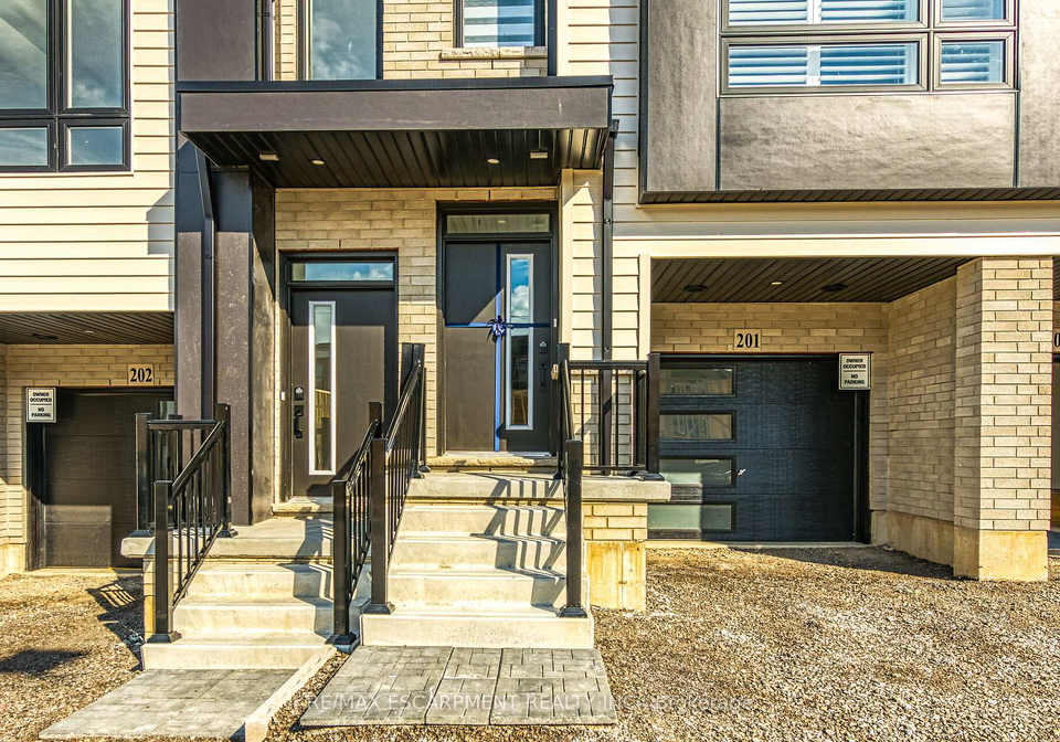 4040-mountain-street-lincoln-ontario-x12402025