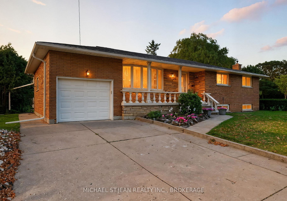 20-woodside-drive-hamilton-ontario-x12402176