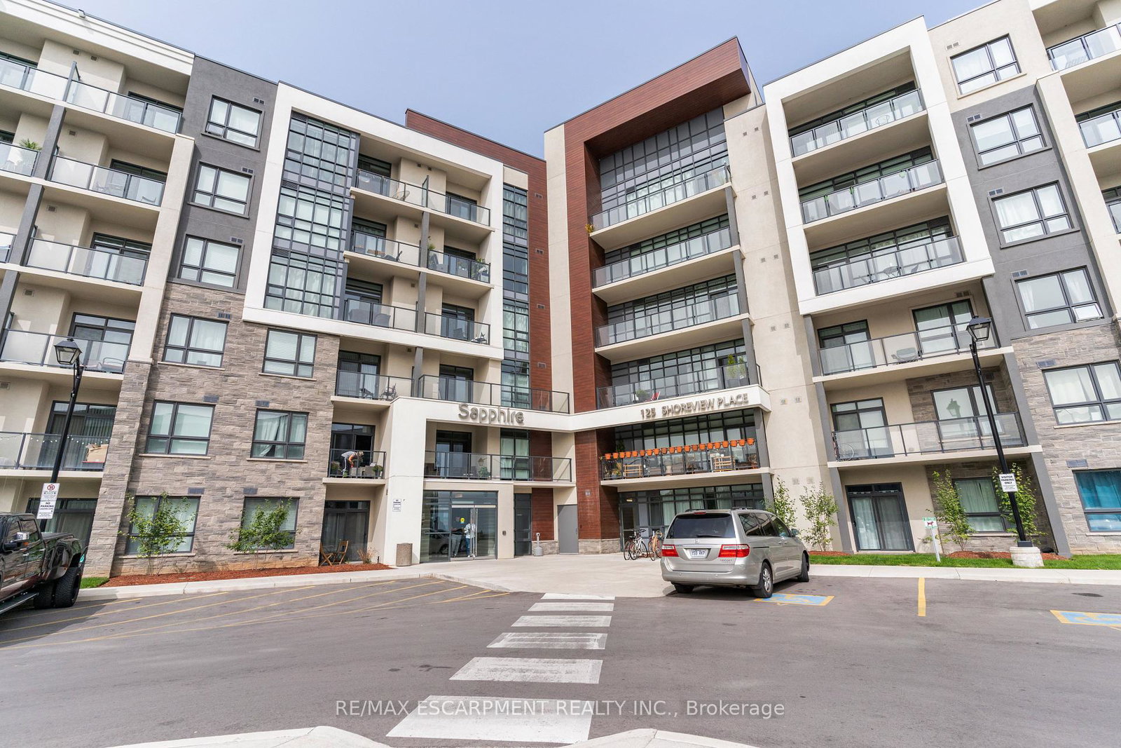 125-shoreview-place-hamilton-ontario-x12402190