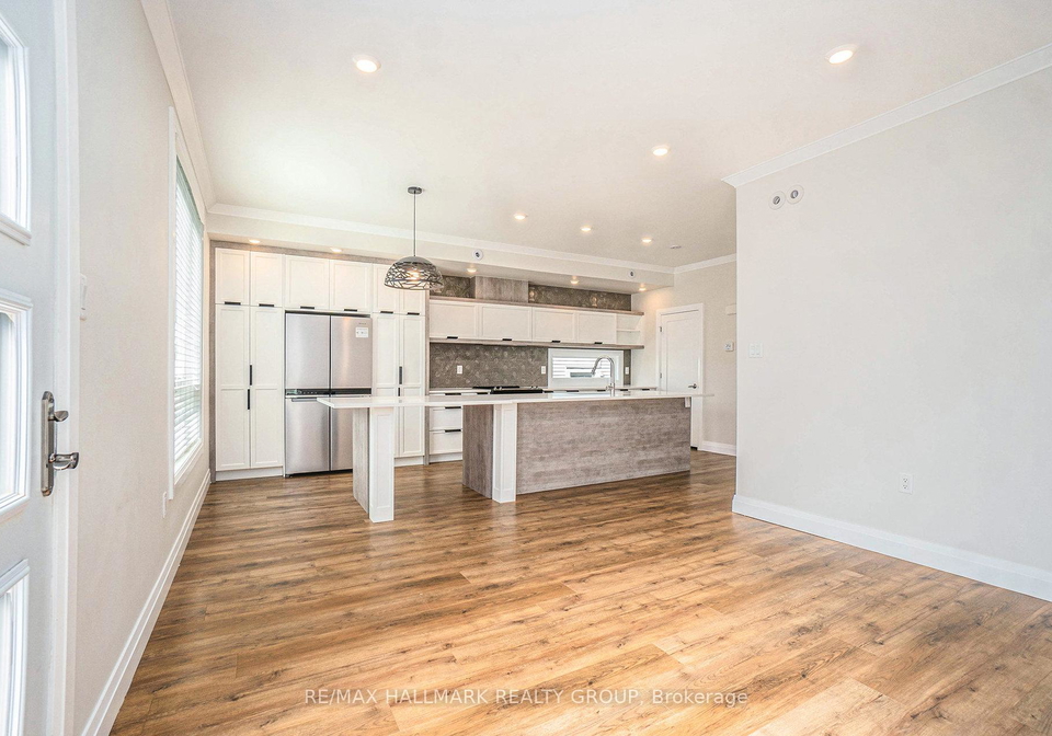 539-a-broadhead-avenue-ottawa-ontario-x12402200