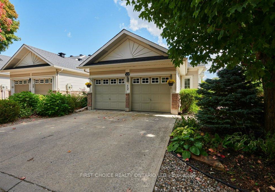 12-kinmount-private-kanata-ontario-x12402209