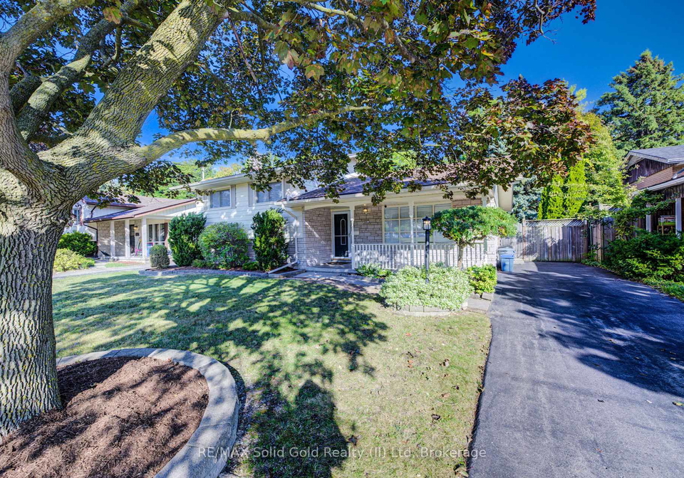 211-village-road-kitchener-ontario-x12402272