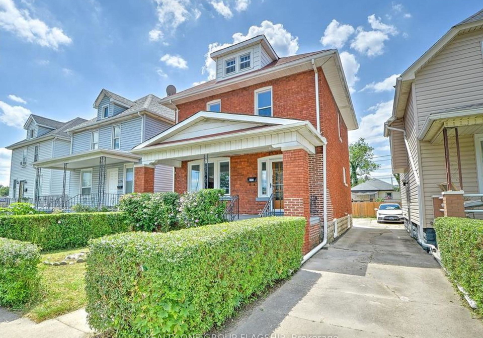 1723-howard-avenue-windsor-ontario-x12402491