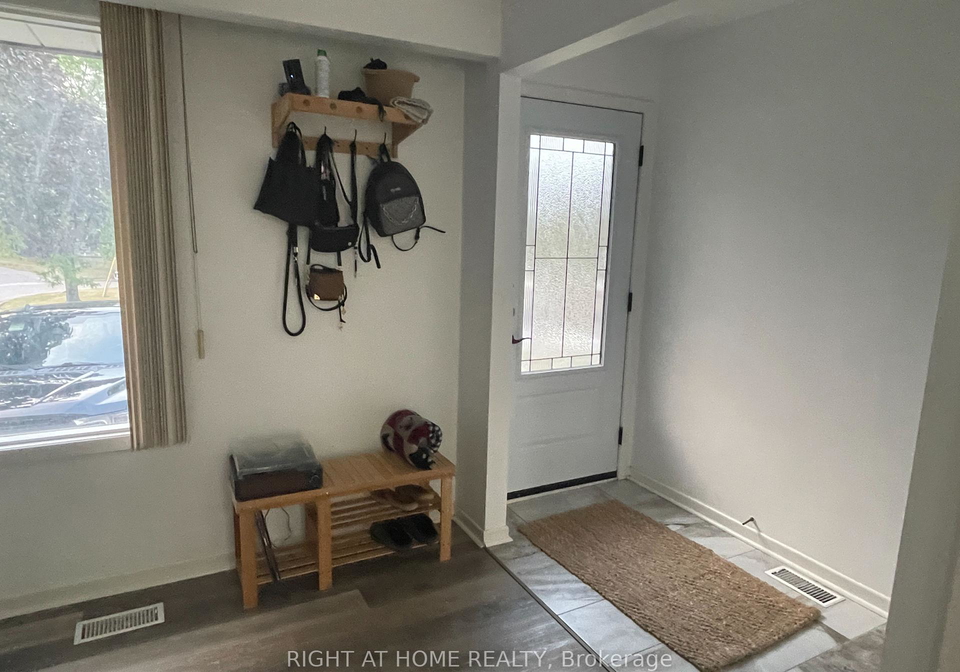 8-rossie-place-st-catharines-ontario-x12402781