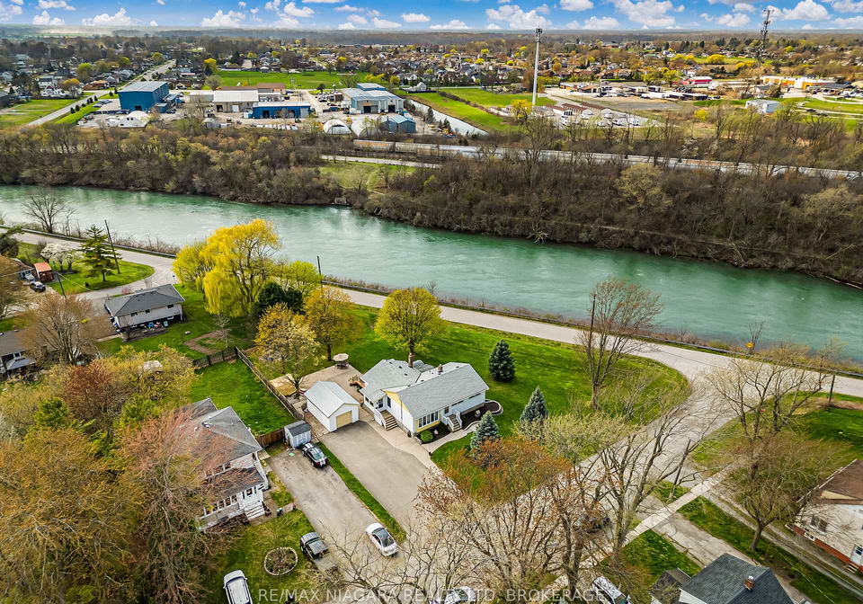 252-mellanby-avenue-port-colborne-ontario-x12403075