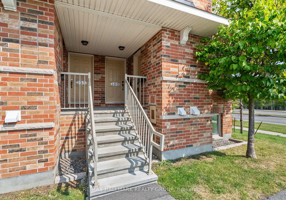 167-keltie-private-ottawa-ontario-x12403188