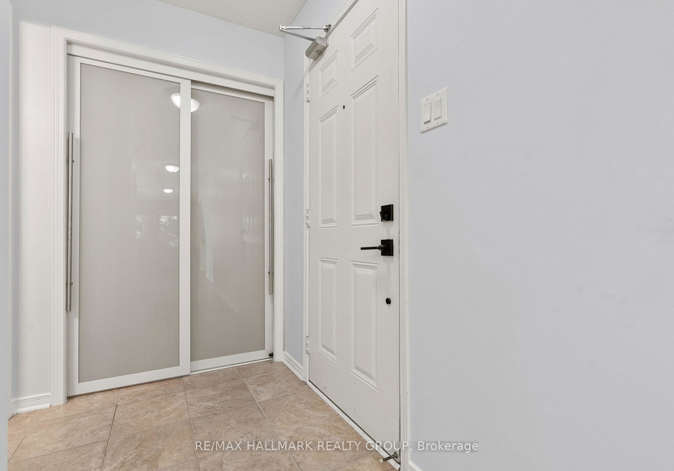 167-keltie-private-ottawa-ontario-x12403188
