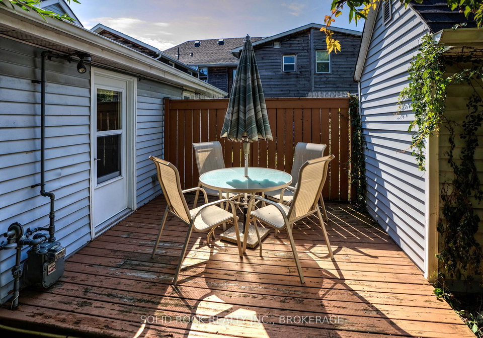 4-cowdy-street-kingston-ontario-x12403199