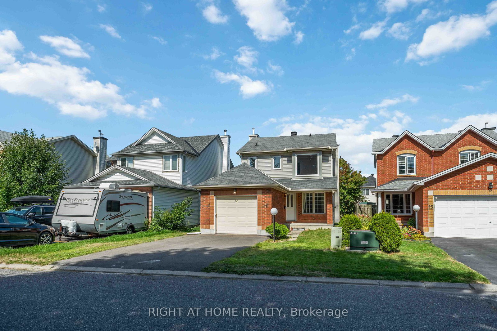 11-wiltshire-circle-ottawa-ontario-x12403329