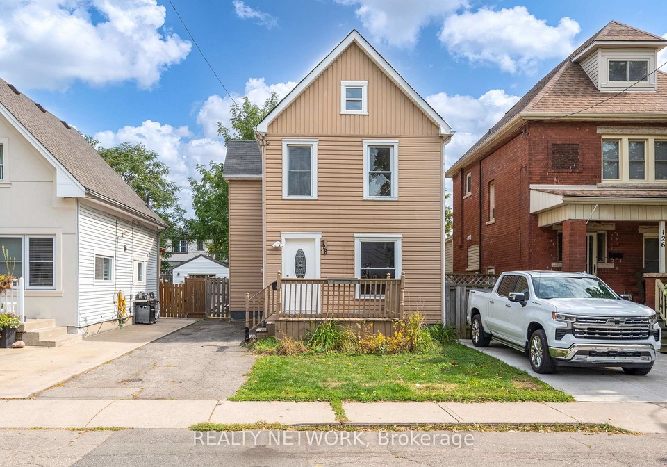128-kensington-avenue-n-hamilton-ontario-x12403355