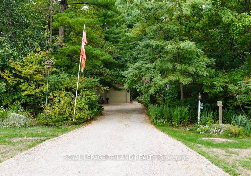 10008-jenna-road-lambton-shores-ontario-x12403421
