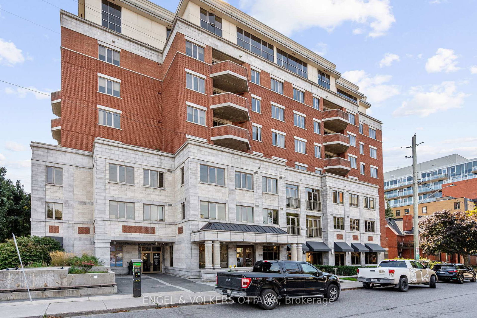 320-mcleod-street-ottawa-ontario-x12403422