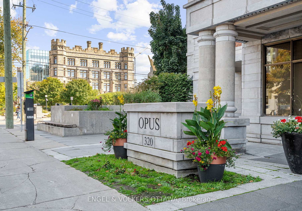 320-mcleod-street-ottawa-ontario-x12403422