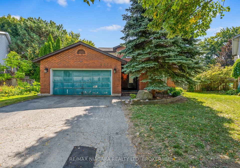 4551-vintage-court-lincoln-ontario-x12403498