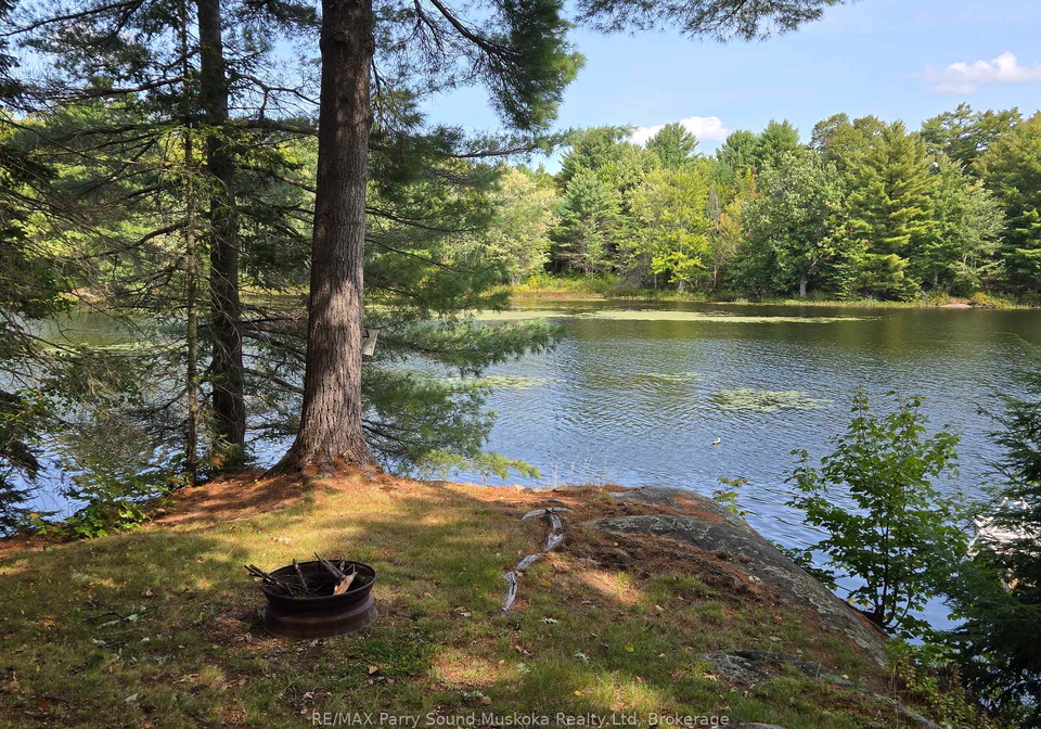 216-lorimer-lake-whitestone-ontario-x12403579