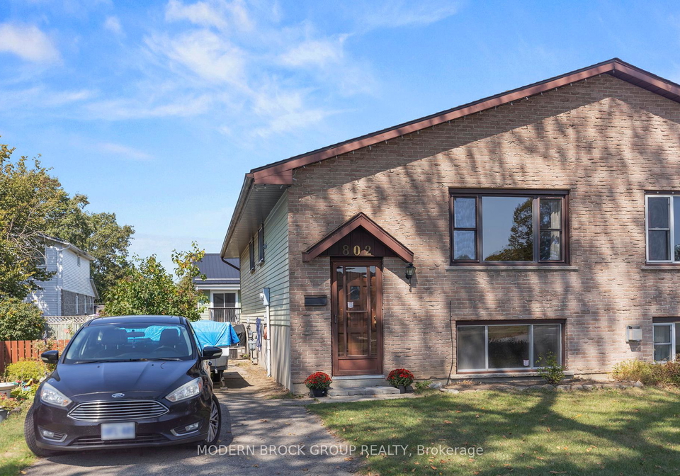802-cunningham-crescent-brockville-ontario-x12403600