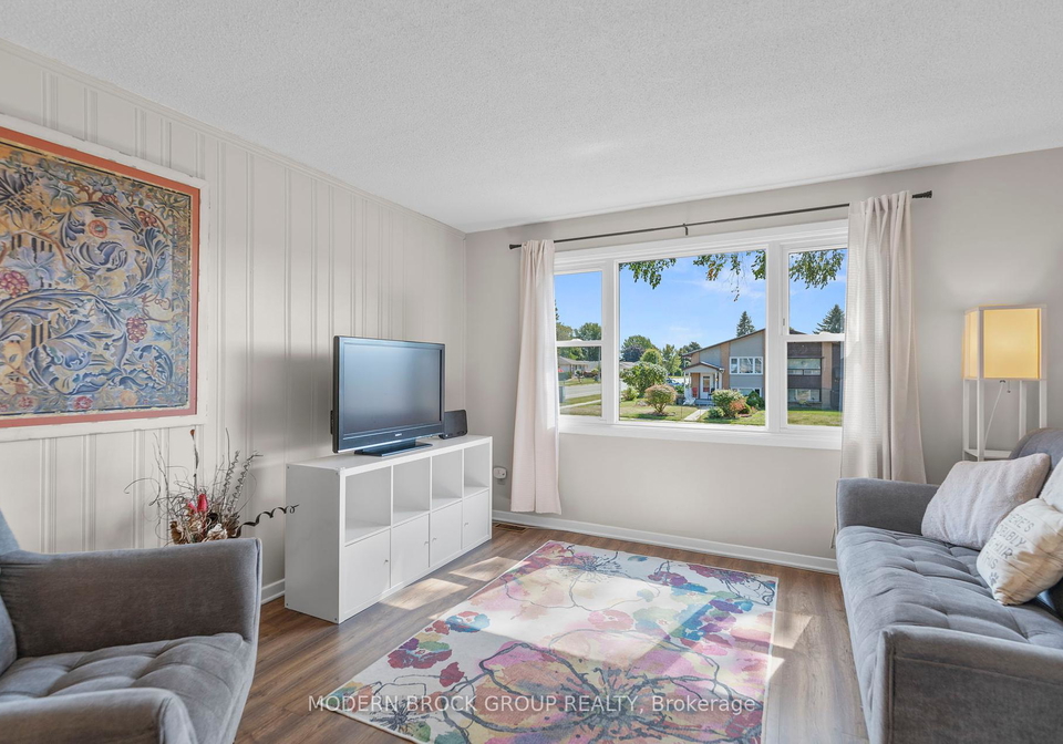 802-cunningham-crescent-brockville-ontario-x12403600