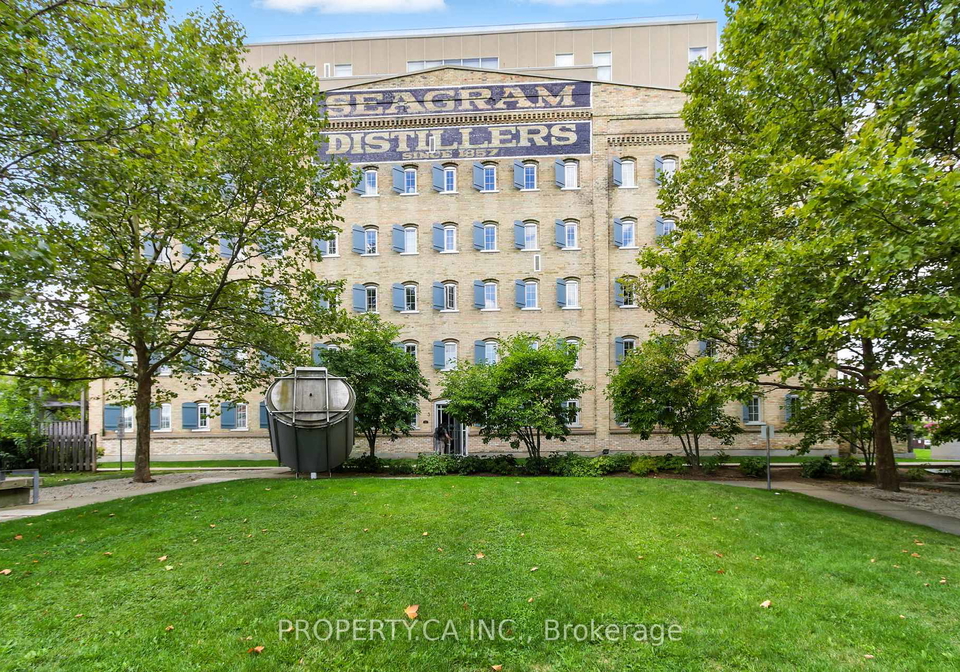 5-father-david-bauer-drive-waterloo-ontario-x12403645