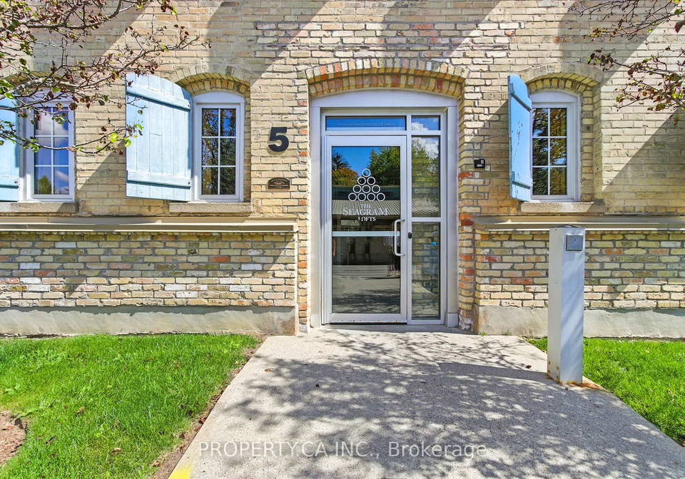 5-father-david-bauer-drive-waterloo-ontario-x12403645