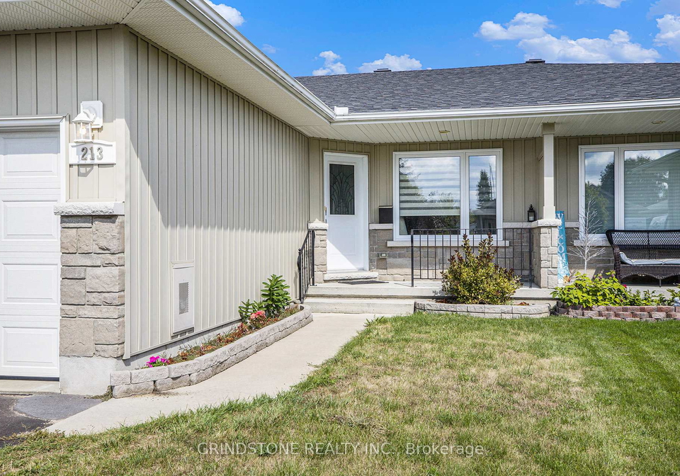 213-foxden-street-renfrew-ontario-x12403653