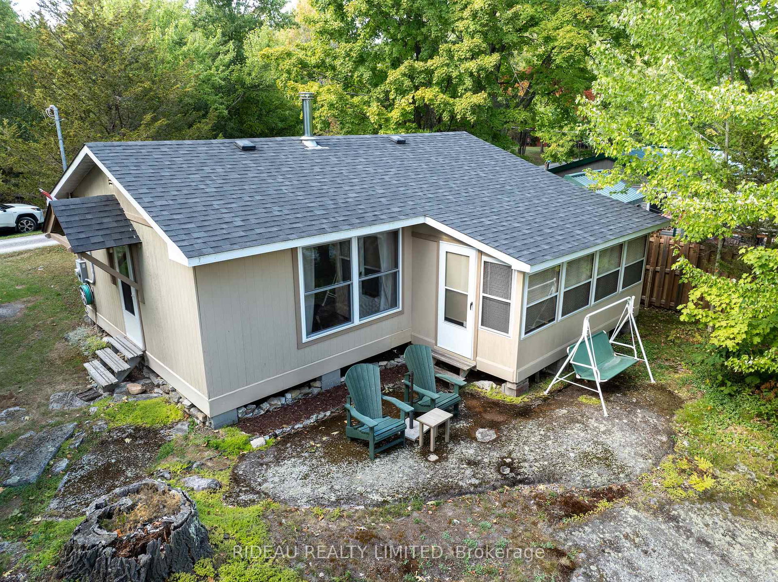 110-hudson-bay-lane-rideau-lakes-ontario-x12403677