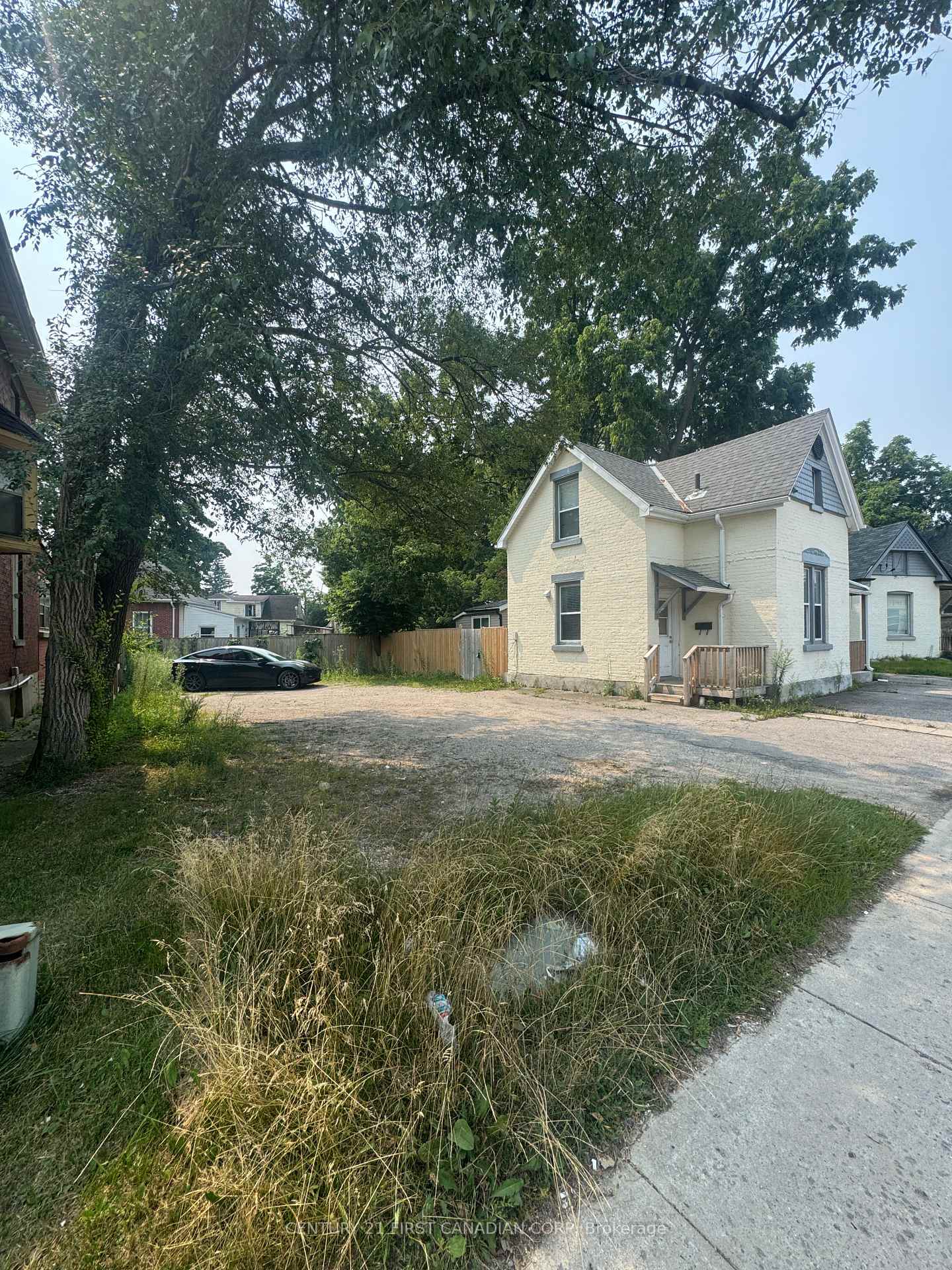 28-oxford-street-w-london-north-ontario-x12403823