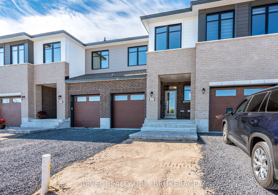 1071-barrow-avenue-kingston-ontario-x12403863