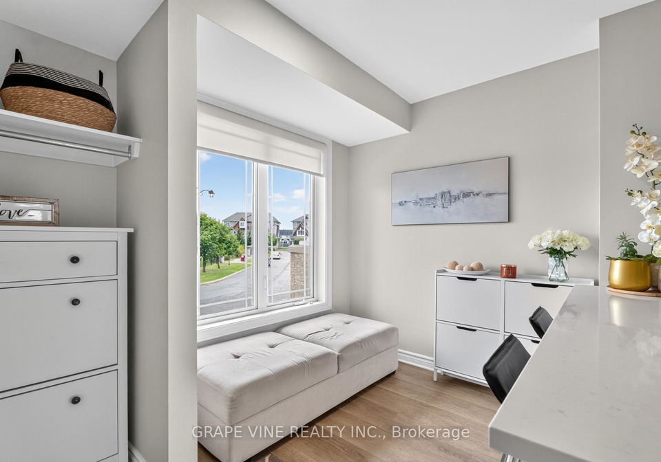 553-lakeridge-drive-ottawa-ontario-x12403912