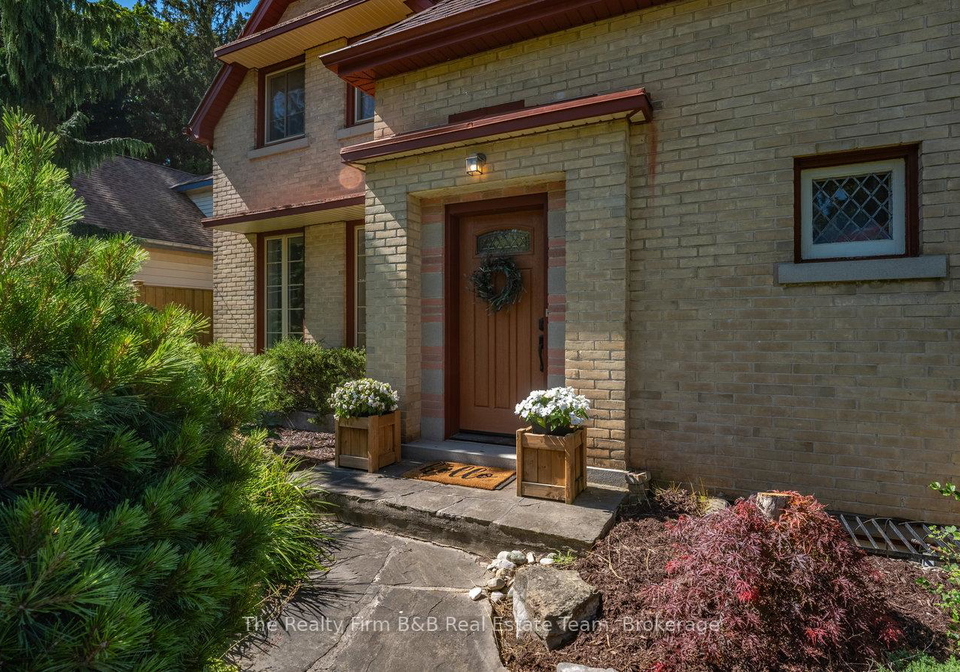 459-devonshire-avenue-woodstock-ontario-x12404021