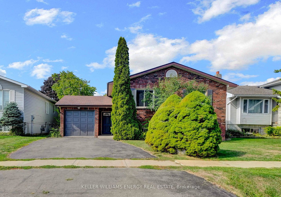 27-first-avenue-prince-edward-county-ontario-x12404204