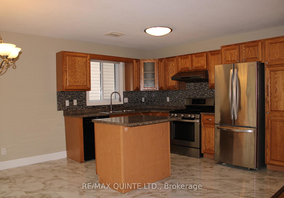 199-nicholas-street-quinte-west-ontario-x12404400