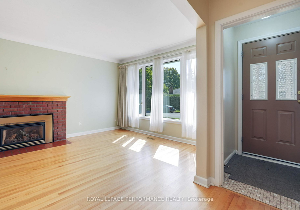 773-fairdale-avenue-ottawa-ontario-x12404447