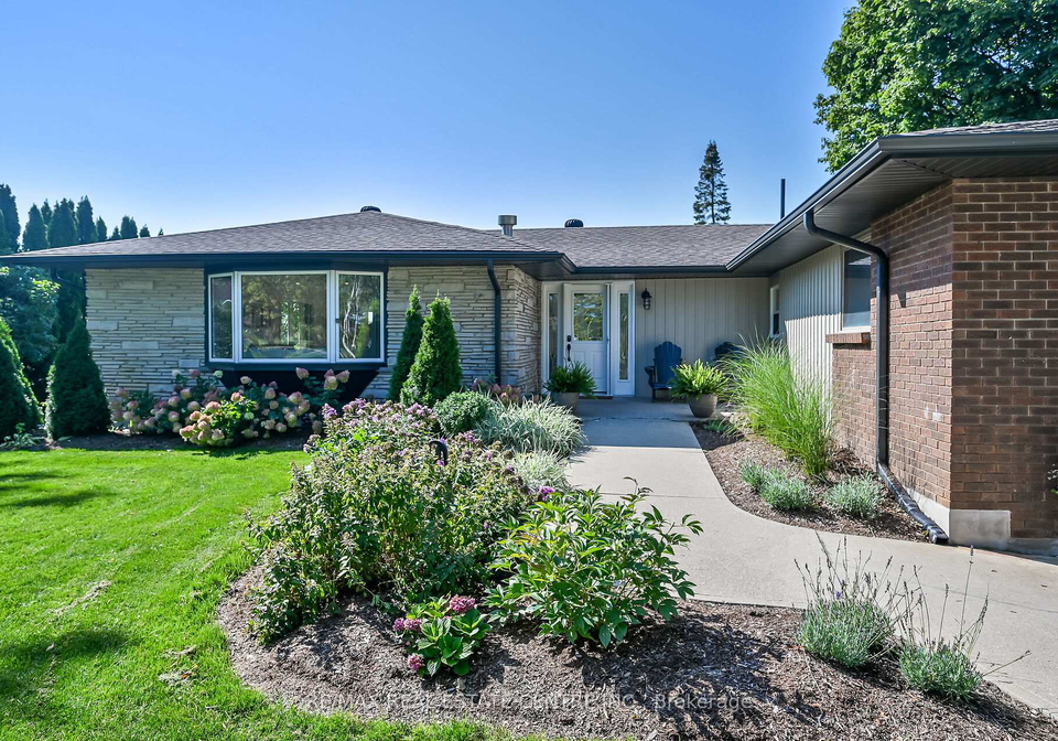 2121-golf-club-road-hamilton-ontario-x12404492