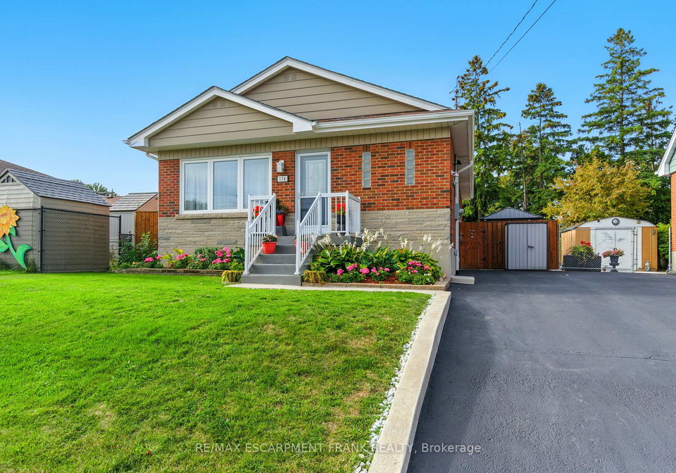 174-broker-drive-hamilton-ontario-x12404585