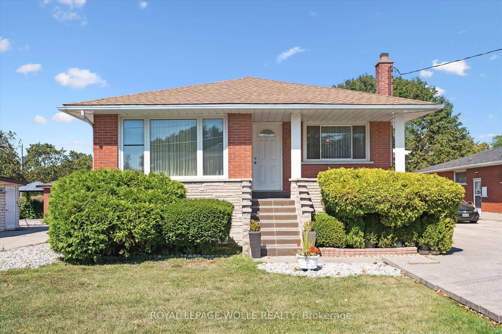 136-fairway-road-n-kitchener-ontario-x12404715
