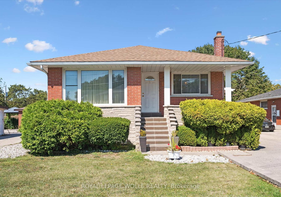 136-fairway-road-n-kitchener-ontario-x12404715