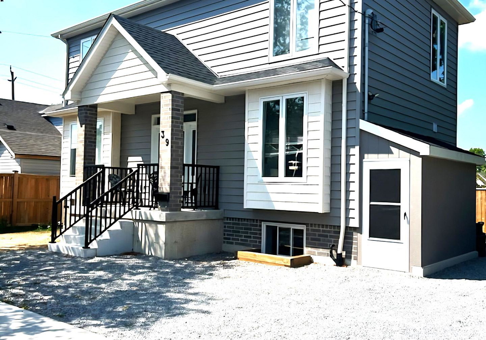39-grove-avenue-st-catharines-ontario-x12404951