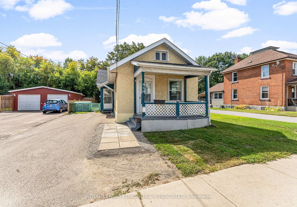916-street-w-pembroke-ontario-x12404982