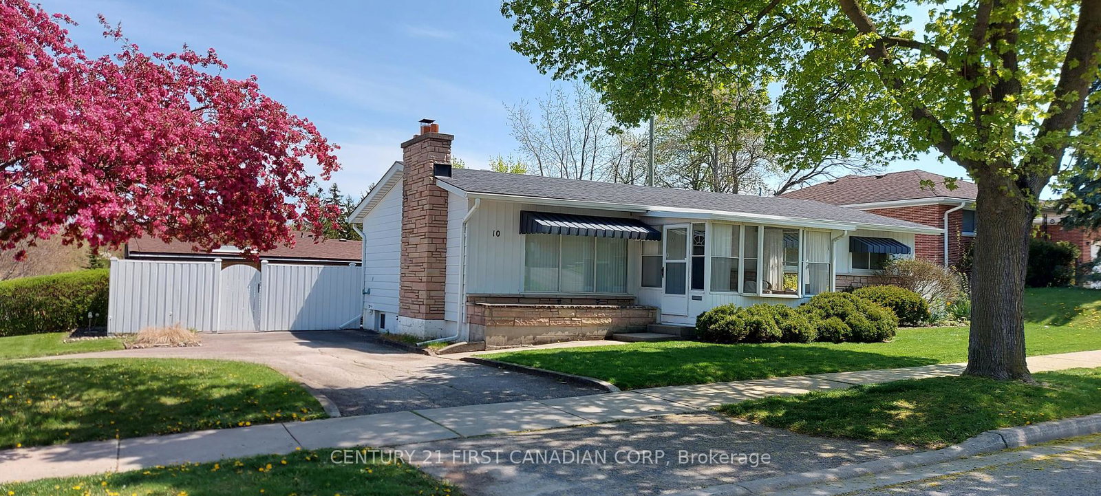 10-frontenac-road-london-south-ontario-x12405055