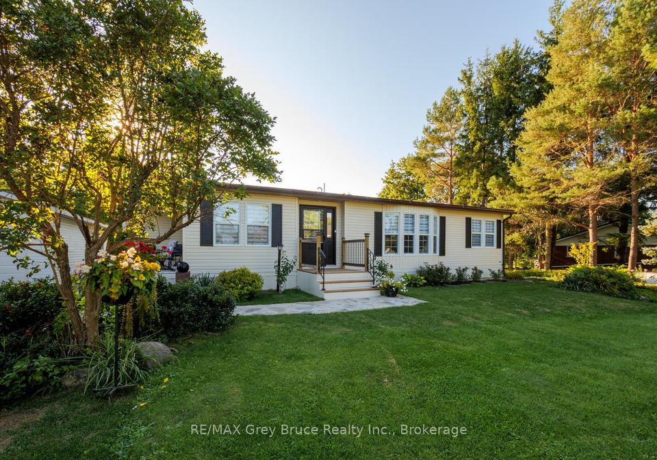 597334-grey-road-29-meaford-ontario-x12405243