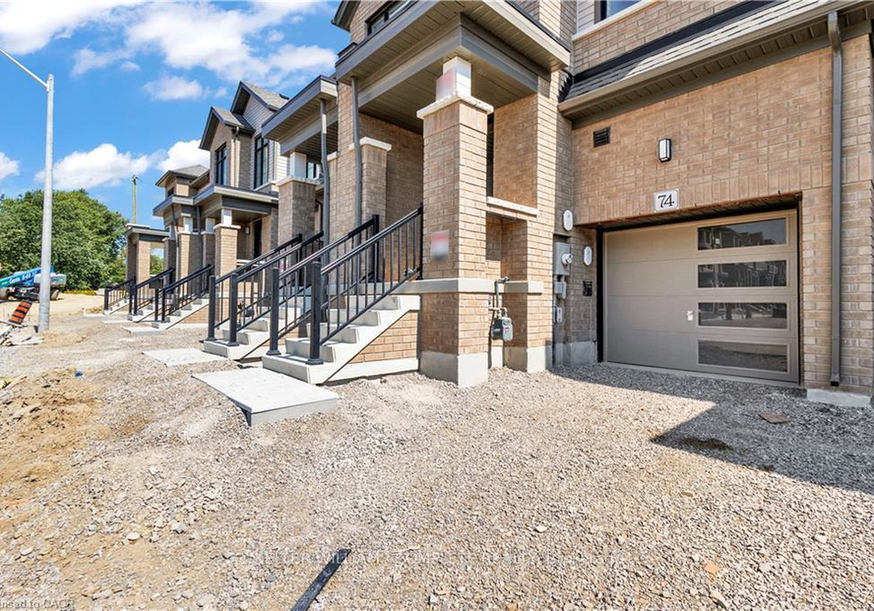 4provident-way-hamilton-ontario-x12405328