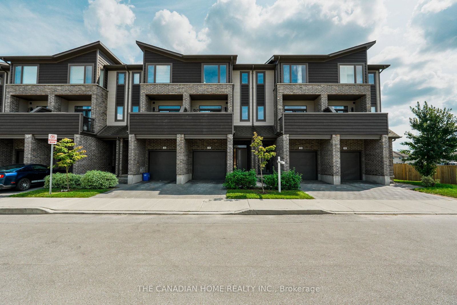 2070-meadowgate-boulevard-london-south-ontario-x12405356