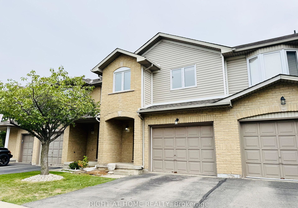 800-paramount-drive-hamilton-ontario-x12405575