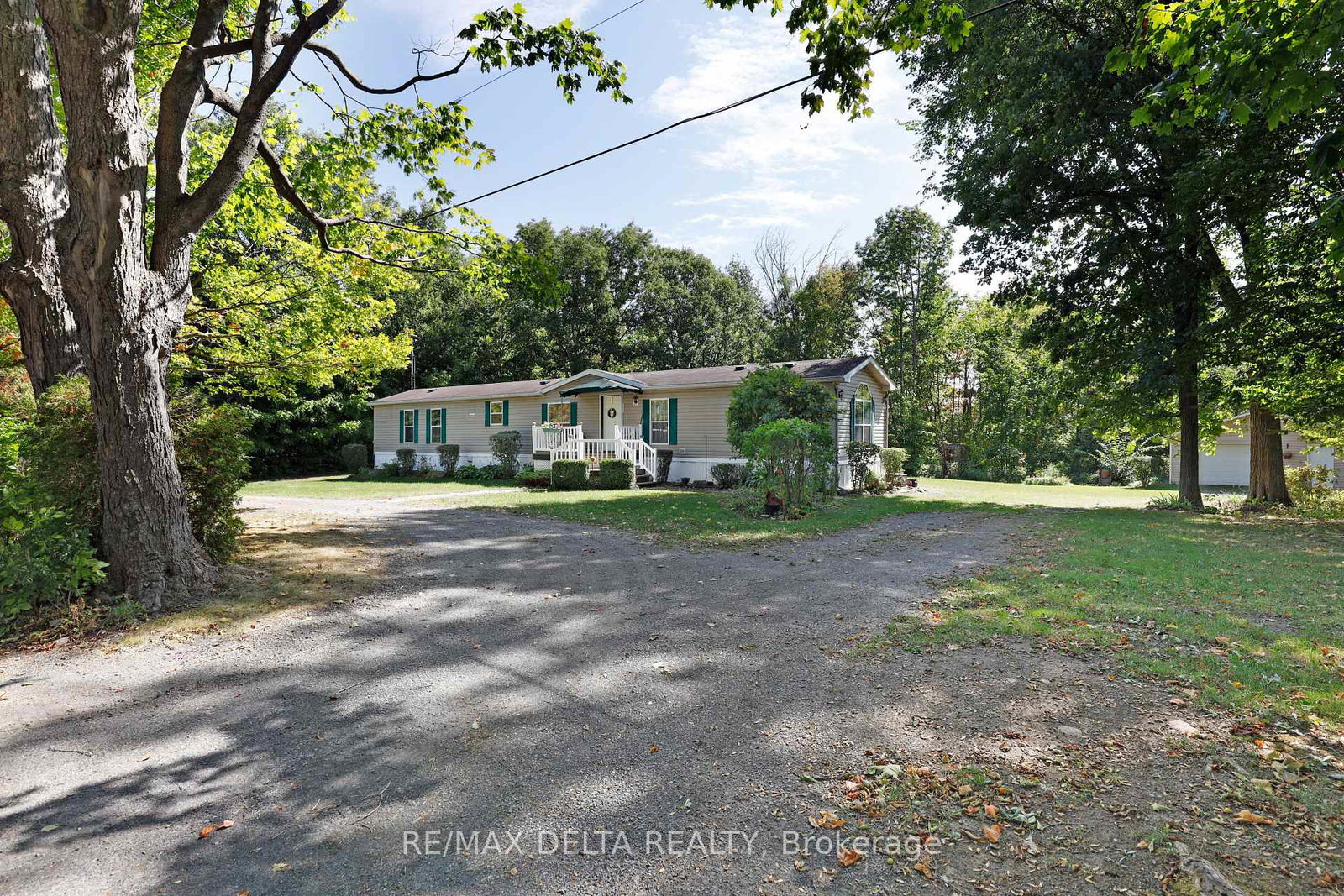 15270-concession-8-9-road-north-stormont-ontario-x12405626
