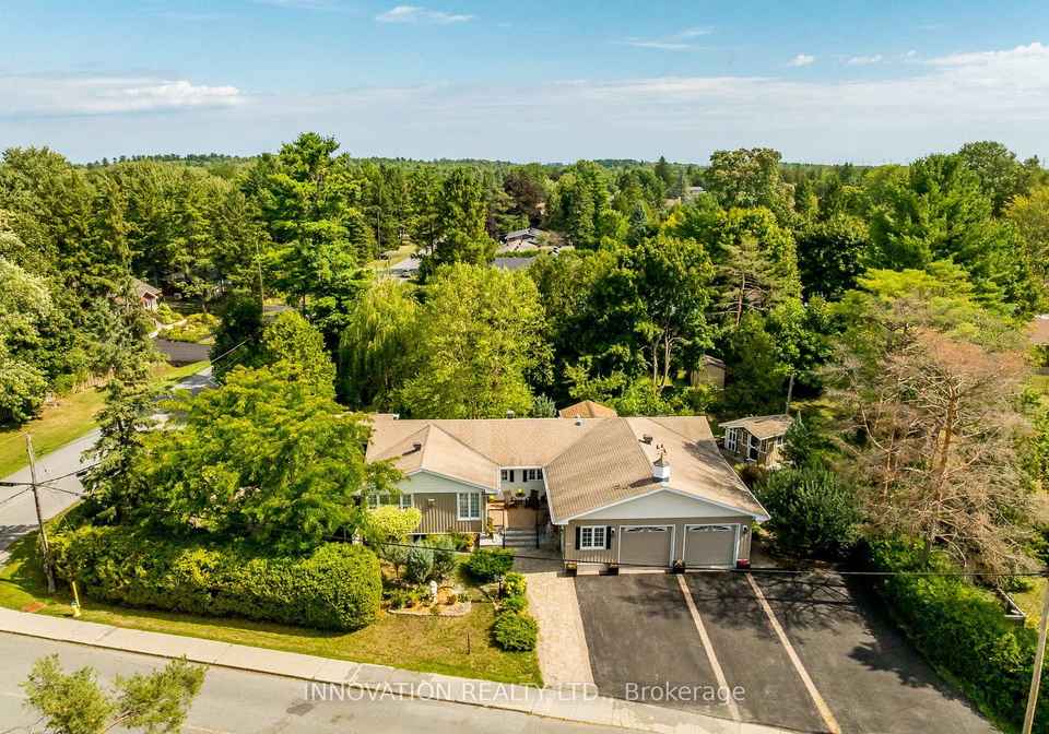 33-arnold-drive-ottawa-ontario-x12405681