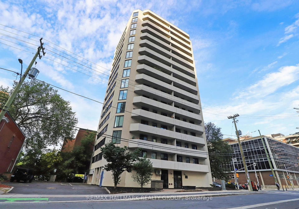 200-bay-street-ottawa-ontario-x12405725