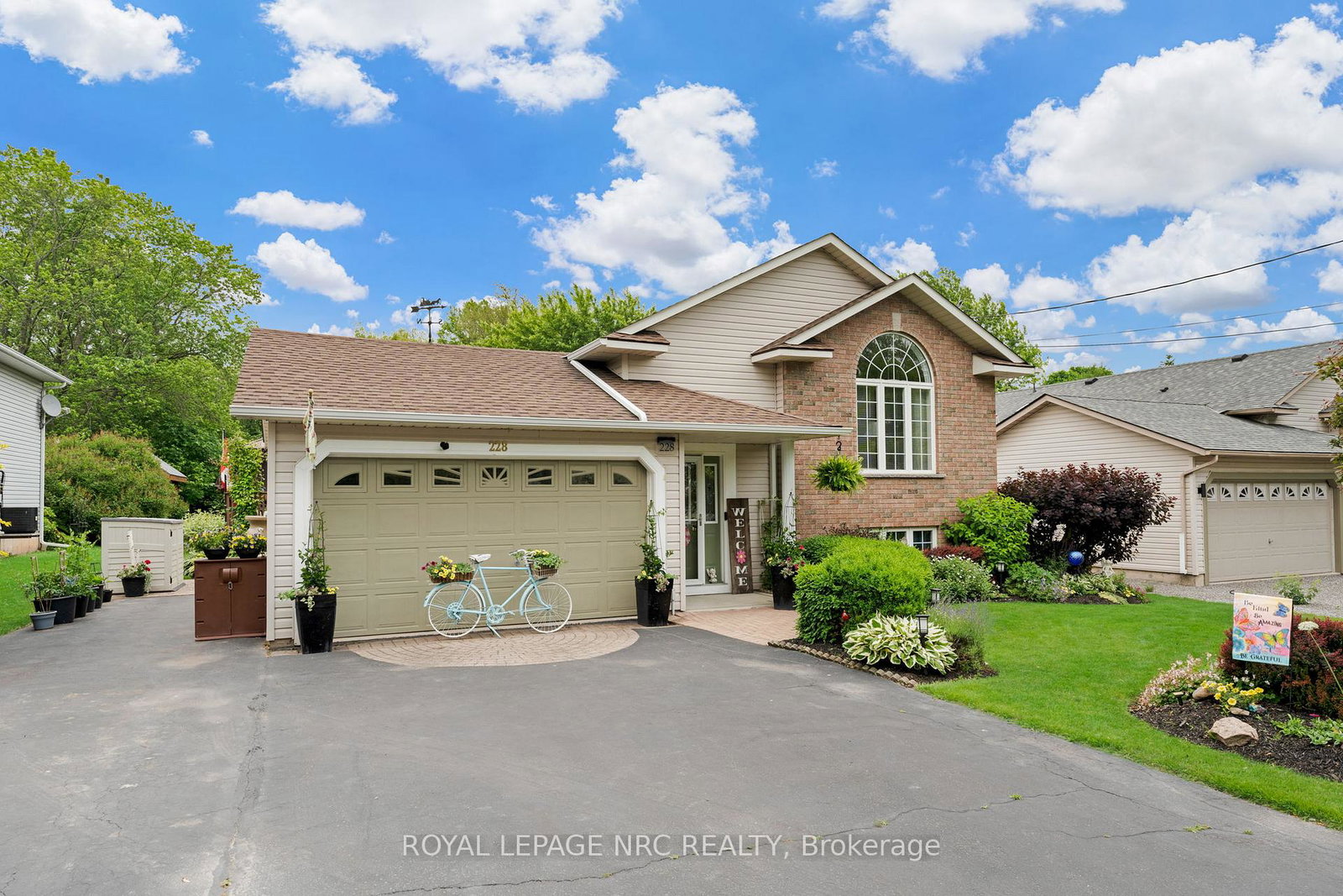 228-ridge-road-s-fort-erie-ontario-x12405859