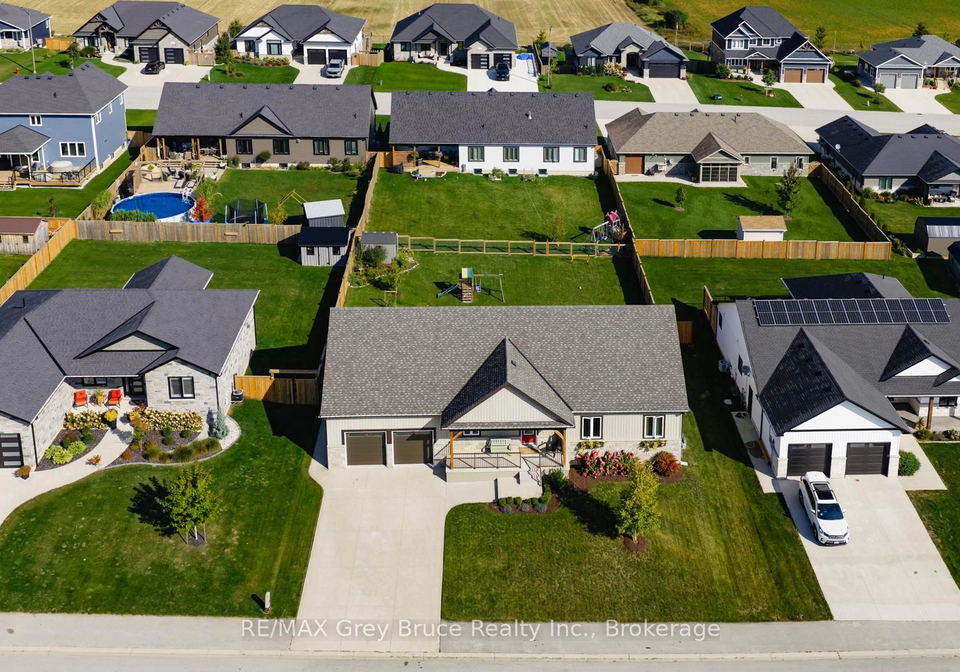 62-chestnut-hill-crescent-arran-elderslie-ontario-x12405869