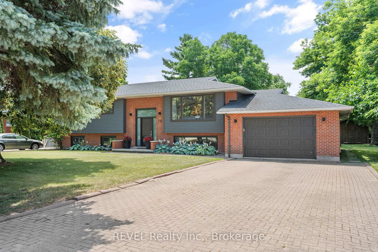 733-line-1-road-niagara-on-the-lake-ontario-x12405968